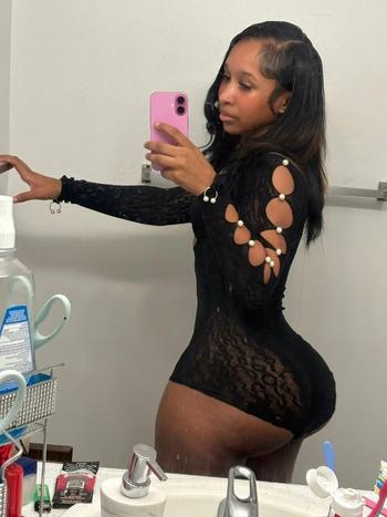 872-803-1092, 21  female escort, Springfield